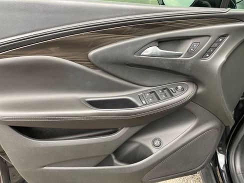 Certified 2020 Buick Envision Essence FWD image 16