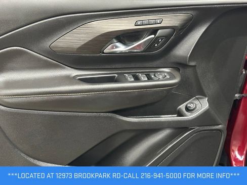 Used 2020 GMC Terrain SLT w/ Preferred Package AWD/4WD image 7