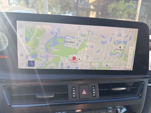 Certified 2023 Lexus ES 350 w/ Premium Package image 25