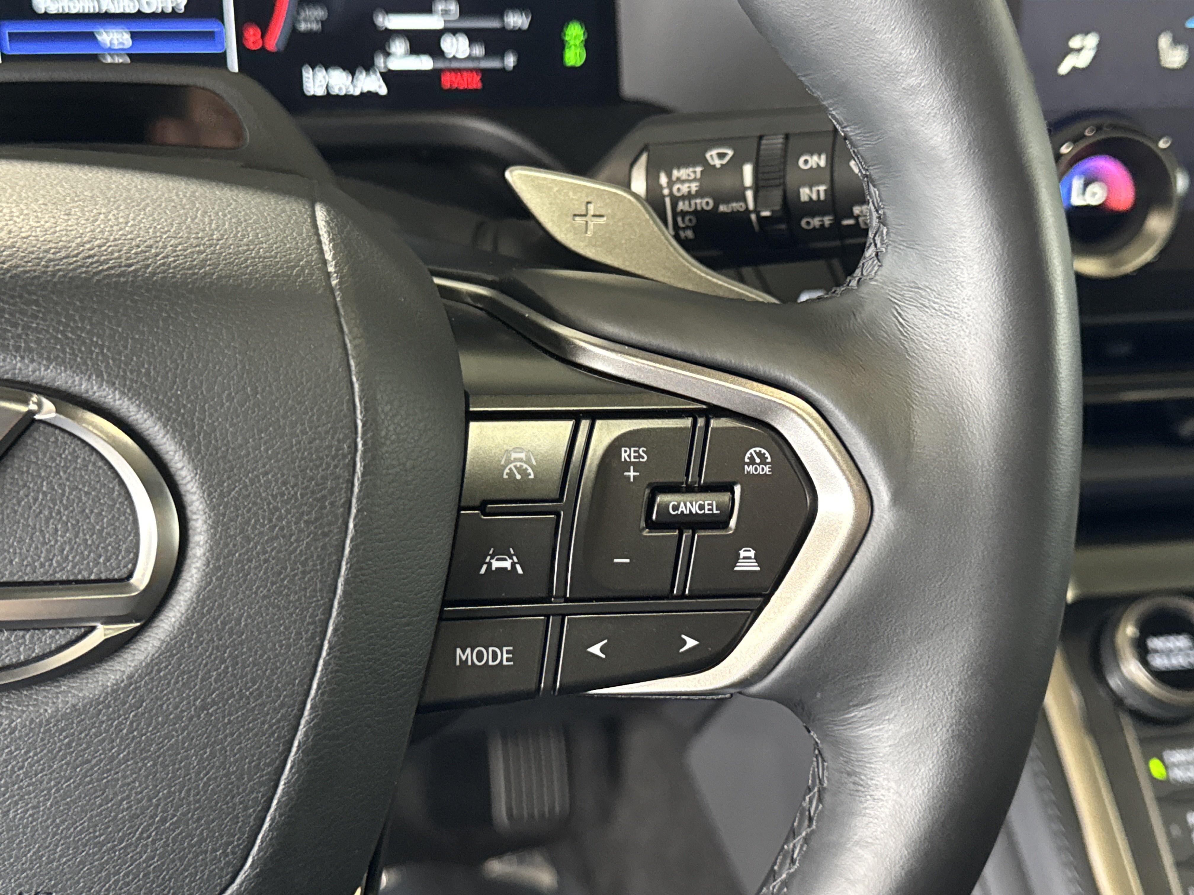 Used 2024 Lexus GX 550 AWD/4WD image 23