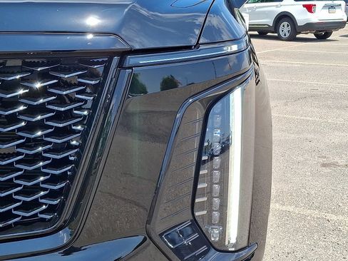 Used 2025 Cadillac Escalade Sport w/ Touring Package AWD/4WD image 9
