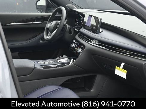 Certified 2026 INFINITI QX60 Sport w/ Dark Cargo Package AWD/4WD image 6