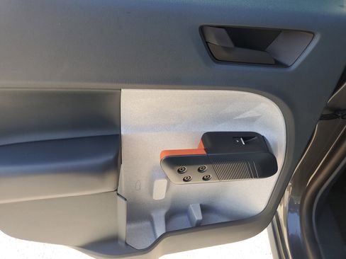 Used 2022 Ford Maverick XLT image 16