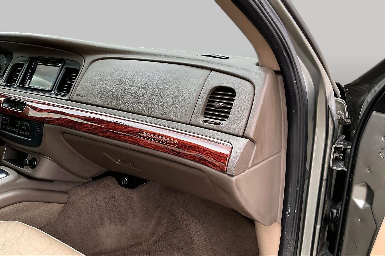 Used 2002 Mercury Grand Marquis LS RWD image 16