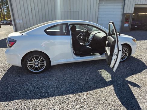 Used 2009 Scion tC image 7