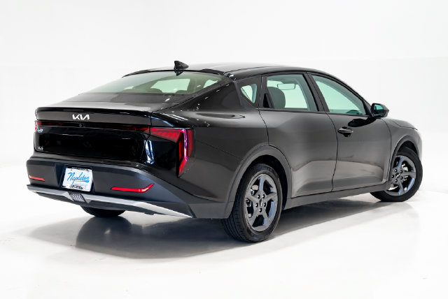 Used 2025 Kia K4 FWD image 33