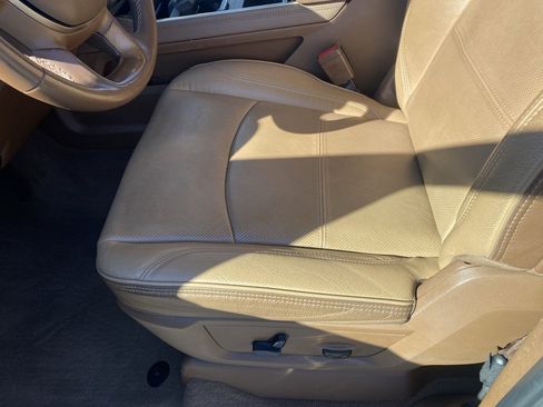 Used 2024 RAM 2500 Limited w/ Towing Technology Group image 11