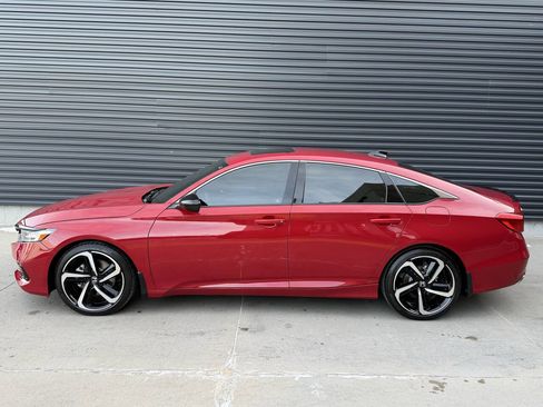 Used 2021 Honda Accord Sport image 9