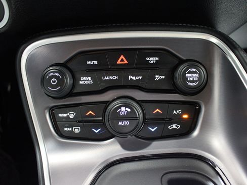 Used 2021 Dodge Challenger R/T Scat Pack RWD image 17
