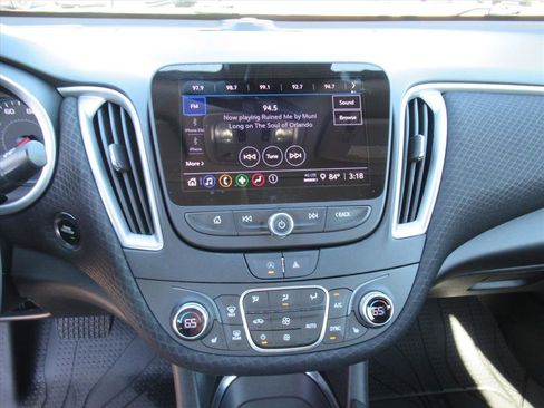 Used 2024 Chevrolet Malibu LT image 26