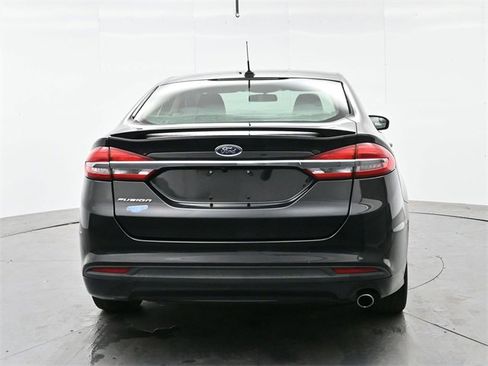 Used 2018 Ford Fusion S w/ Equipment Group 101A image 6