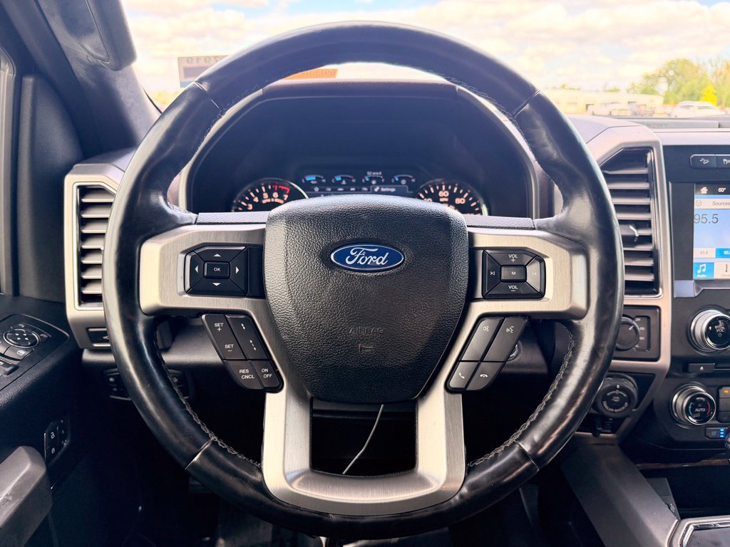 Used 2017 Ford F150 Platinum w/ Equipment Group 701A Luxury AWD/4WD image 21