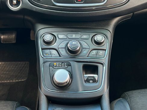Used 2015 Chrysler 200 S w/ Navigation & Sound Group I FWD image 22