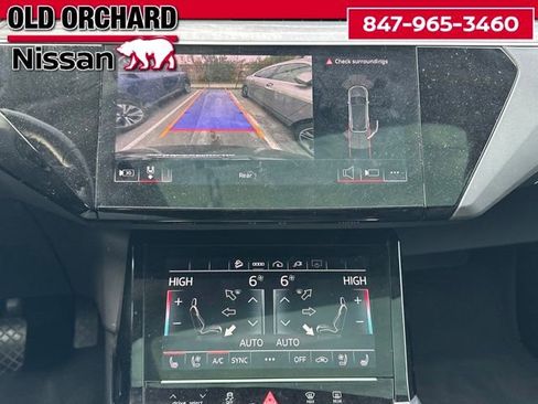 Used 2024 Audi Q8 e-tron Premium Plus image 18