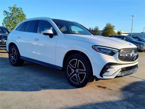 New 2025 Mercedes-Benz GLC 300 4MATIC image 10