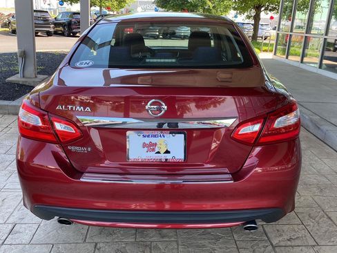 Used 2017 Nissan Altima 2.5 S w/ Power Driver Seat Package FWD image 6