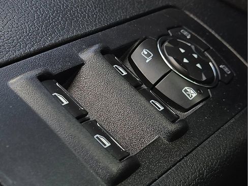 Used 2018 Ford F150 Lariat AWD/4WD image 17