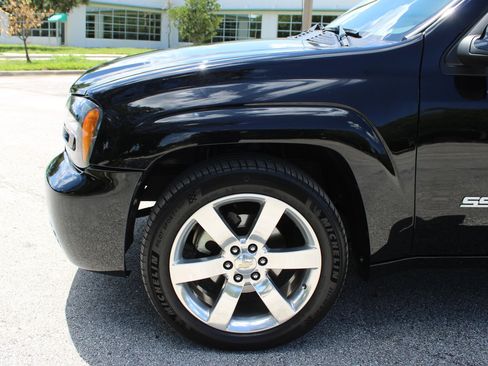 Used 2006 Chevrolet TrailBlazer LT w/ SS Package RWD image 26