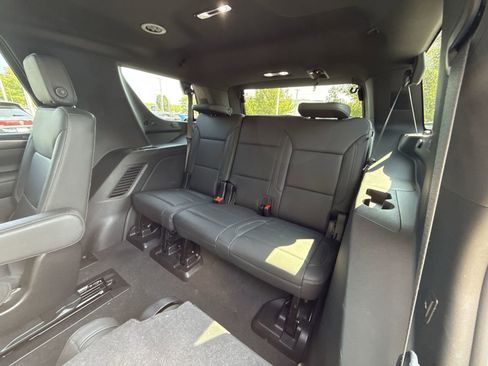 Used 2024 Chevrolet Tahoe Z71 w/ Luxury Package AWD/4WD image 24