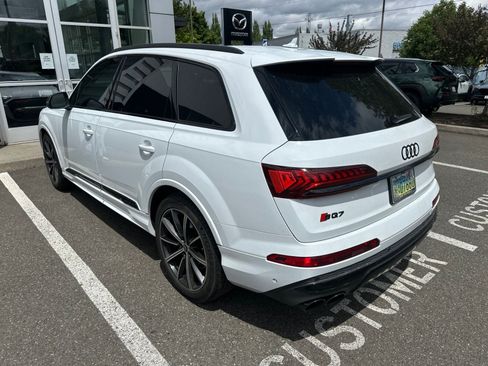 Used 2022 Audi SQ7 Prestige AWD/4WD image 2