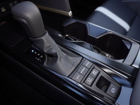 Used 2026 Toyota Camry SE Nightshade image 18