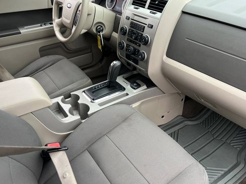 Used 2009 Ford Escape 4WD Hybrid image 13