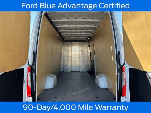 Used 2024 Mercedes-Benz Sprinter 2500 image 7