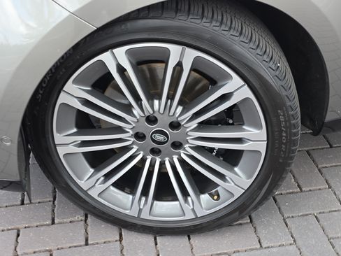 Certified 2023 Land Rover Range Rover Autobiography AWD/4WD image 10
