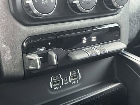 Used 2022 RAM 1500 Big Horn image 31