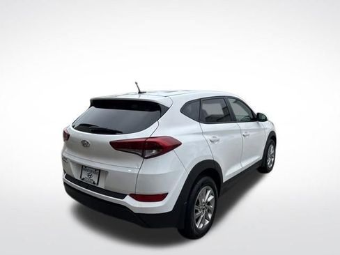 Used 2017 Hyundai Tucson SE FWD image 3