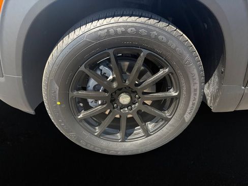 Certified 2024 Chevrolet TrailBlazer LS FWD image 9