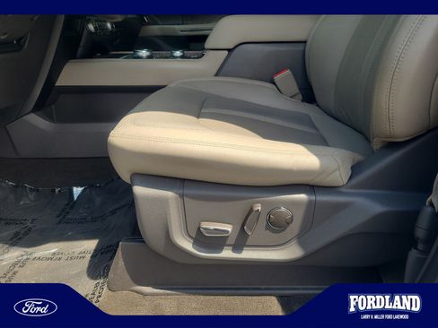 Used 2019 Ford Expedition Max Limited AWD/4WD image 14