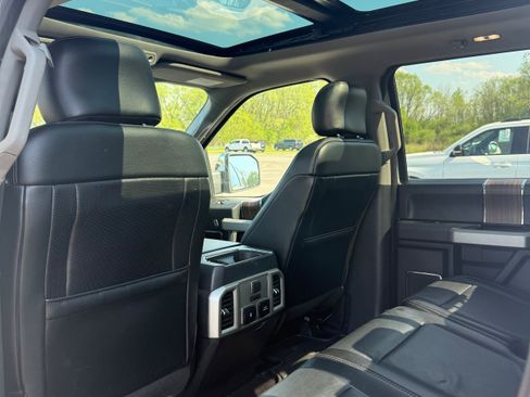 Used 2017 Ford F150 Lariat w/ Equipment Group 502A Luxury AWD/4WD image 18