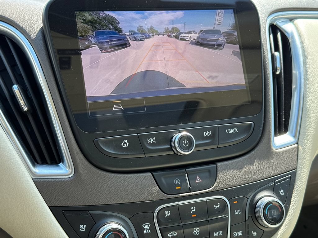 Used 2024 Chevrolet Malibu LT FWD image 25