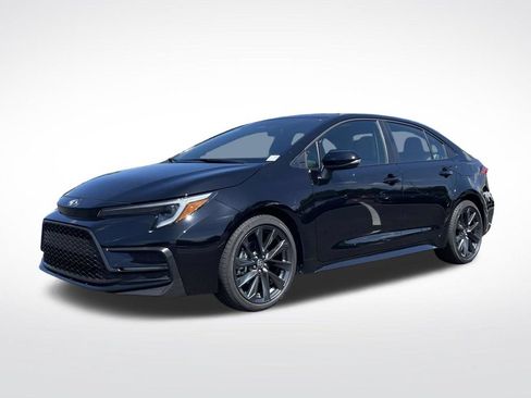 Used 2026 Toyota Corolla SE FWD image 3