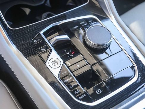 New 2026 BMW X6 M60i AWD/4WD image 16