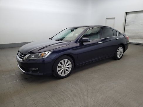 Used 2015 Honda Accord EX image 2