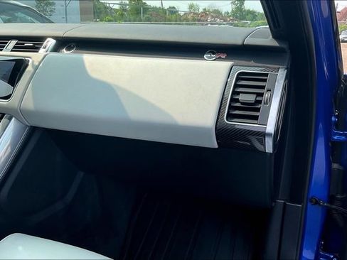 Used 2022 Land Rover Range Rover Sport SVR image 16