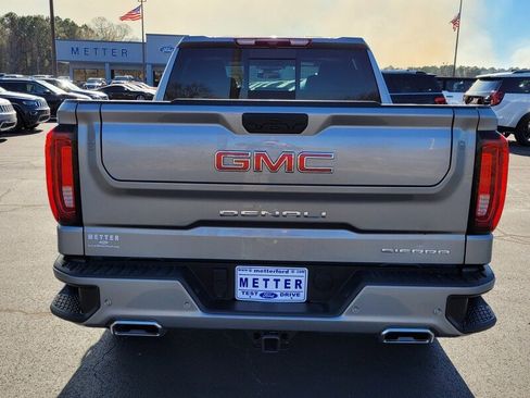 Used 2025 GMC Sierra 1500 Denali image 9