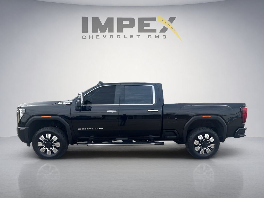 Used 2025 GMC Sierra 2500 Denali AWD/4WD image 2
