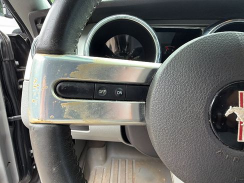 Used 2009 Ford Mustang Coupe RWD image 22