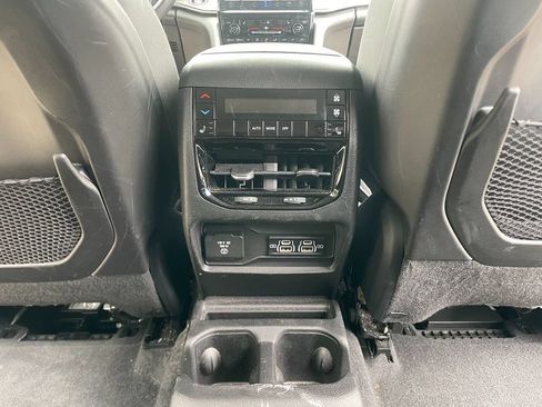 Used 2021 Jeep Grand Cherokee L Limited AWD/4WD image 28