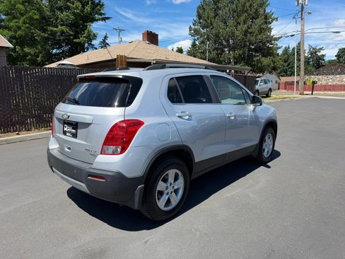 Used 2015 Chevrolet Trax LT w/ LT Plus Package AWD/4WD image 4