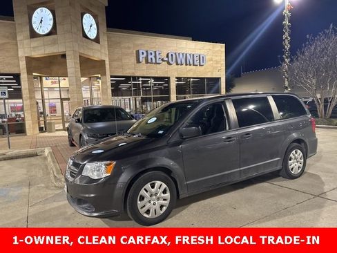 Used 2019 Dodge Grand Caravan SE w/ UConnect Hands-Free Group image 1