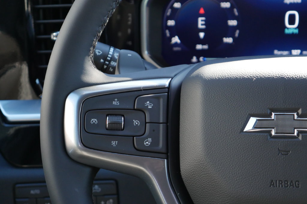 New 2026 Chevrolet Silverado 1500 RST w/ Dark Appearance Package AWD/4WD image 15