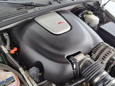 Used 2005 Chevrolet SSR w/ Preferred Equipment Group RWD image 24