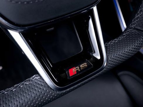 Used 2025 Audi RS 6 performance image 45