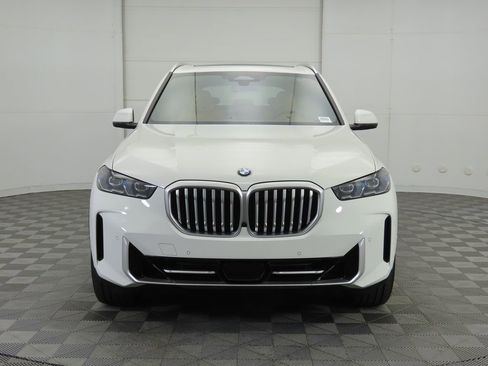 Certified 2025 BMW X5 sDrive40i w/ Parking Assistance Package image 3