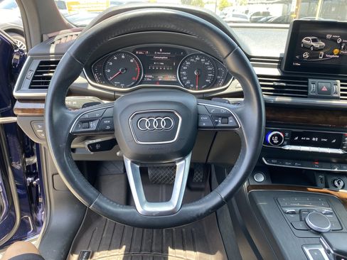 Used 2020 Audi Q5 2.0T Premium w/ Convenience Package AWD/4WD image 12
