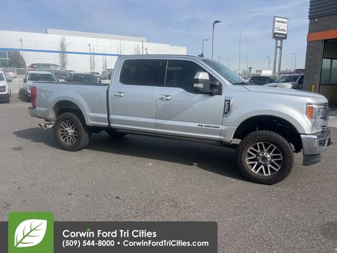 Used 2019 Ford F350 Lariat w/ Lariat Ultimate Package image 19